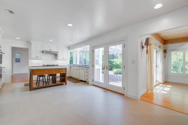 Building Photo - 15 Niven Way