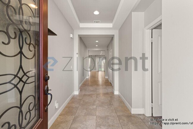 Building Photo - 1538 Avila Ln