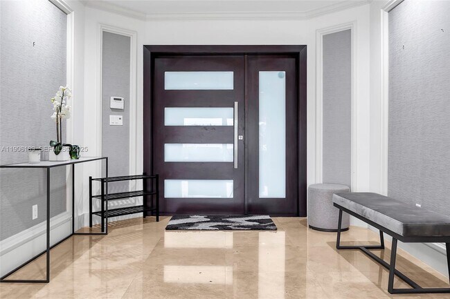 Building Photo - 415 Rovino Ave