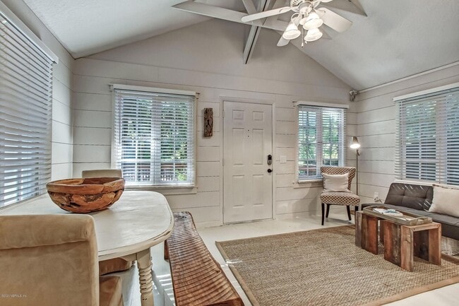 Building Photo - 4050 McGirts Blvd