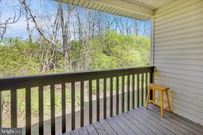 Building Photo - 46-6-46 Holly Dr