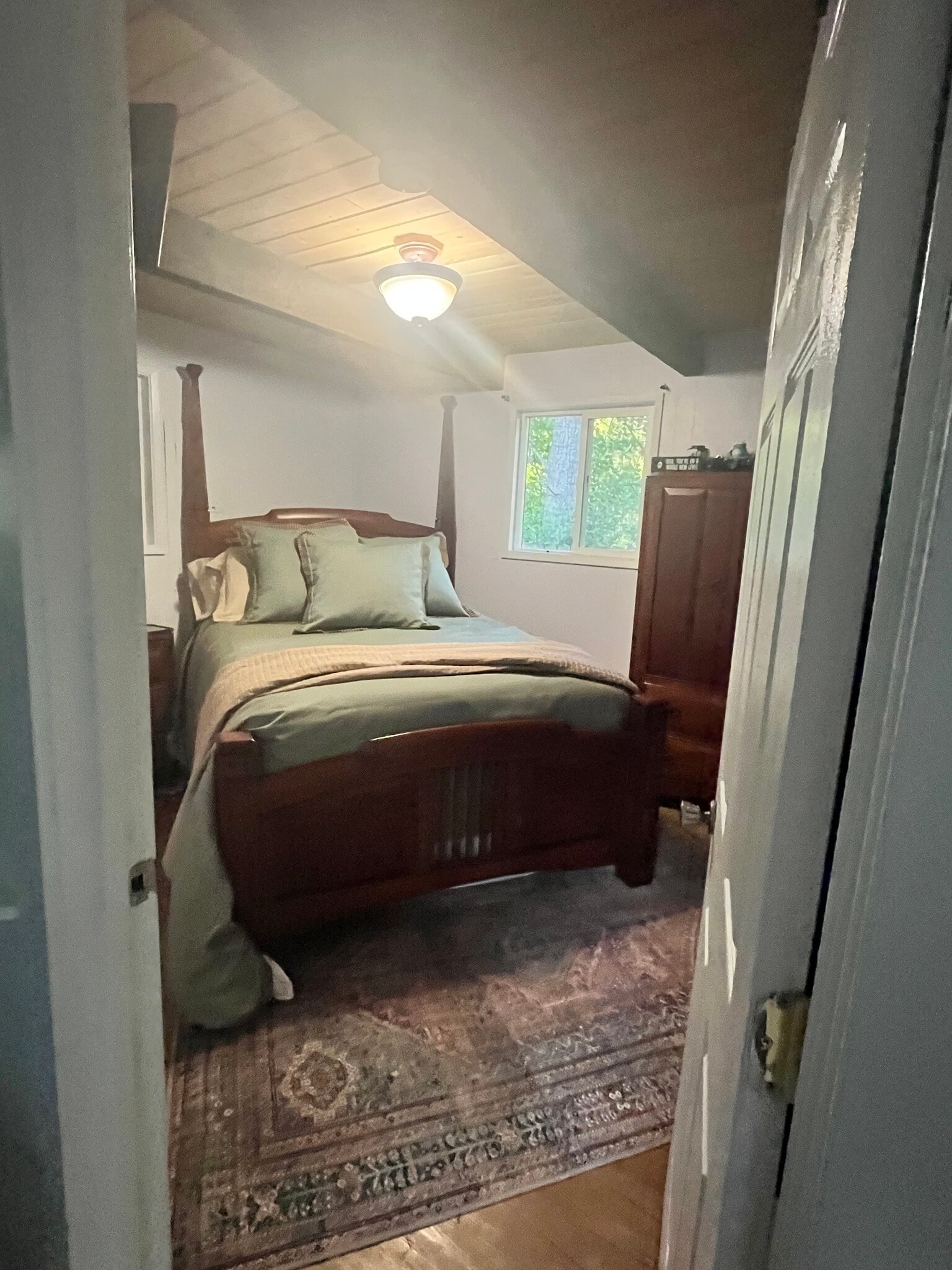 Bedroom - 372 Sacheen Terrace Dr