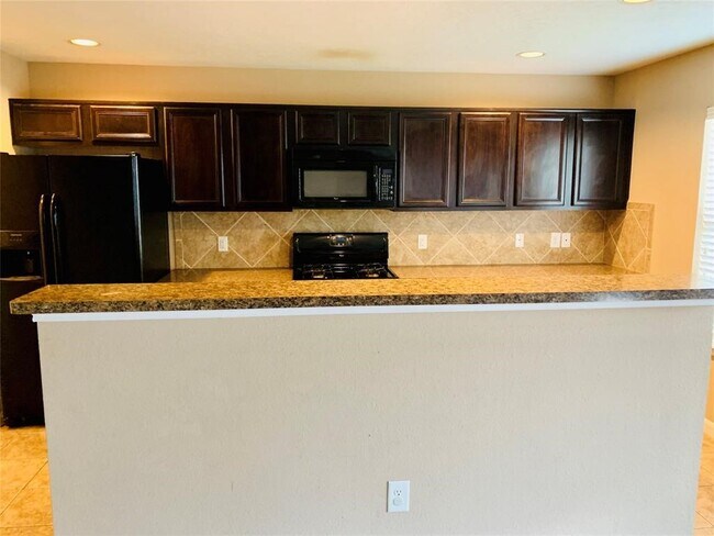 Building Photo - 15902 Arapaho Bend Ln