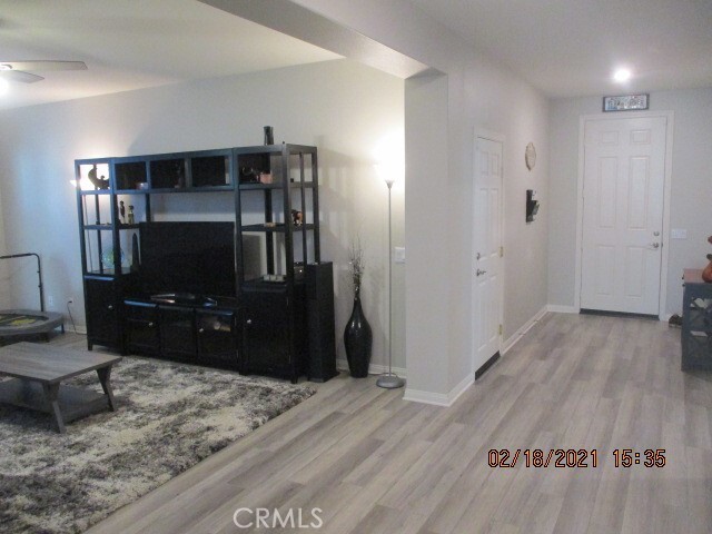 Building Photo - 34578 Running Canyon Dr