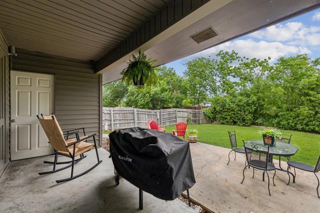 Building Photo - 3049 Rotan Ln