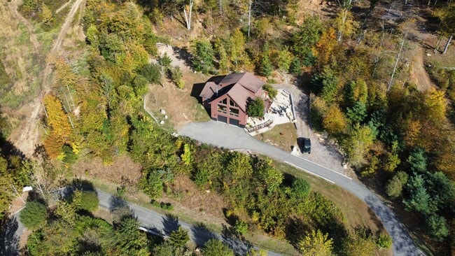 Building Photo - 570 Long Mountain Rd