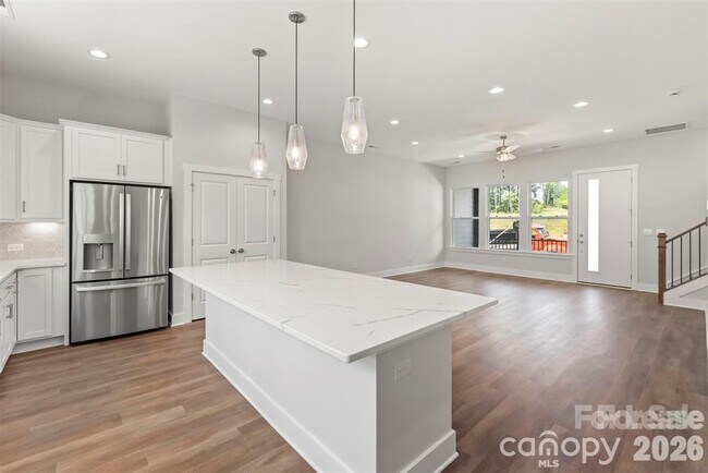 Building Photo - 417 Prine Pl