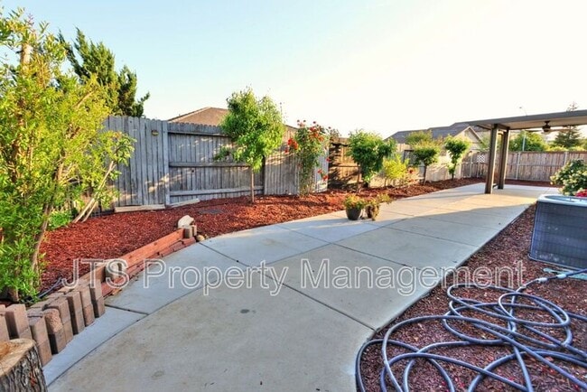 Building Photo - 5441 Mossy Stone Way
