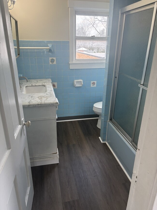 Building Photo - 2250 Sullivant Ave