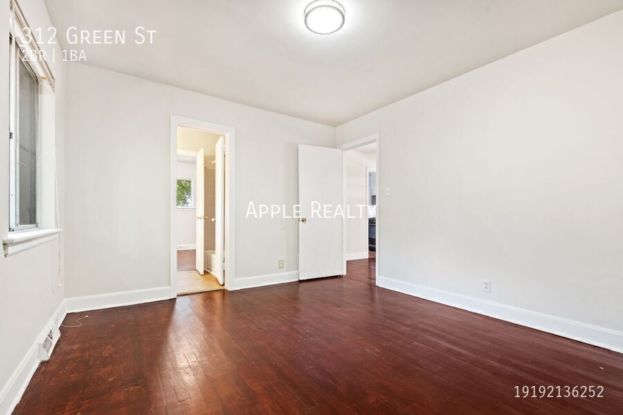 Building Photo - 312 Green St