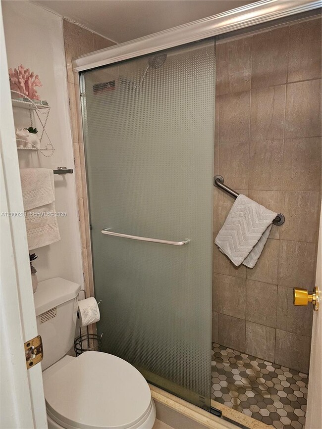 Building Photo - 20400 W Country Club Dr