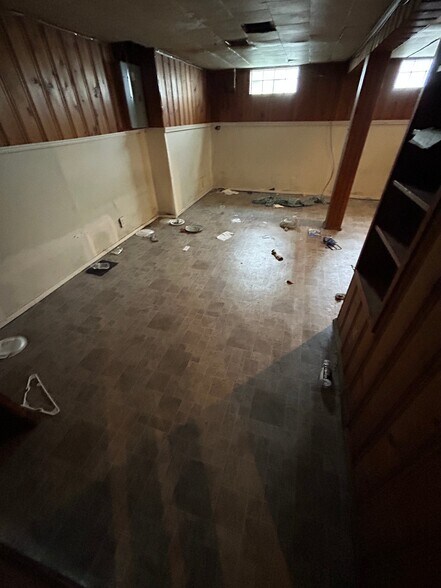 Building Photo - 951 High St