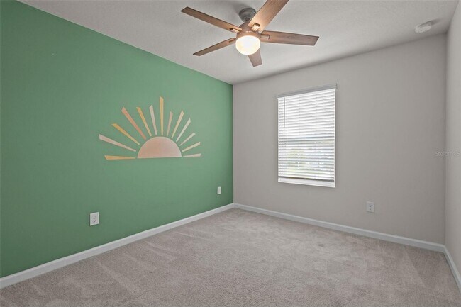 Building Photo - 15384 Caravan Ave