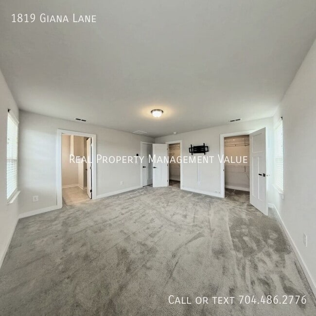Building Photo - 1819 Giana Ln