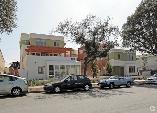Building Photo - Fame Apartments