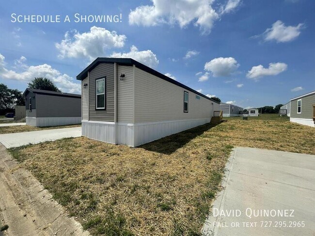 Building Photo - 701 Mill St