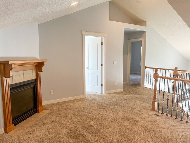 Building Photo - 1045 N 130 W