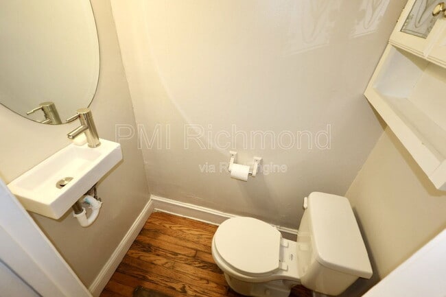 Building Photo - 3963 Oakleys Ln