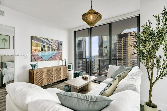 Building Photo - 1300 S Miami Ave