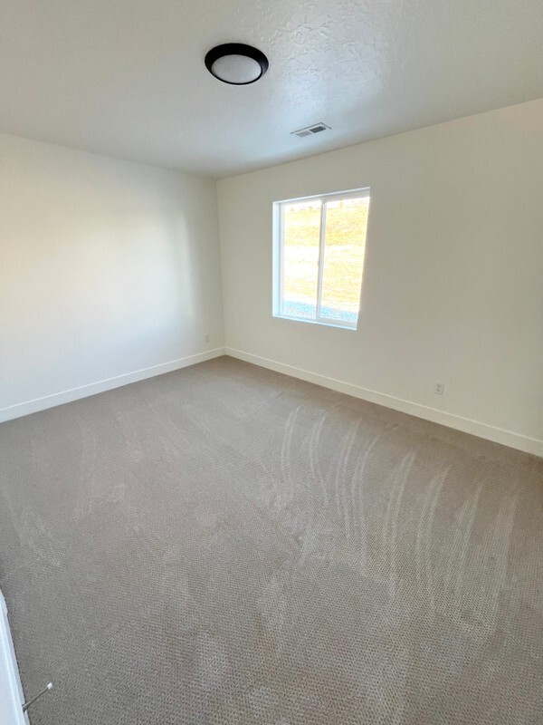 Building Photo - 970 Shadow Brk Ln