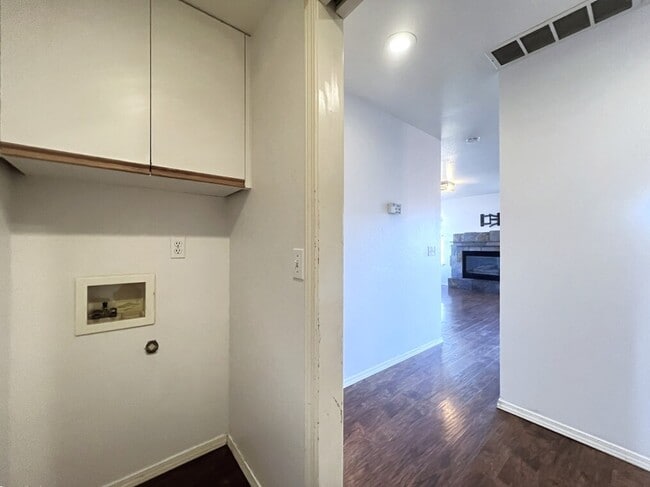 Building Photo - 5851 N Cobbler Ln