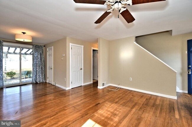 Building Photo - 660 Osborne Ave