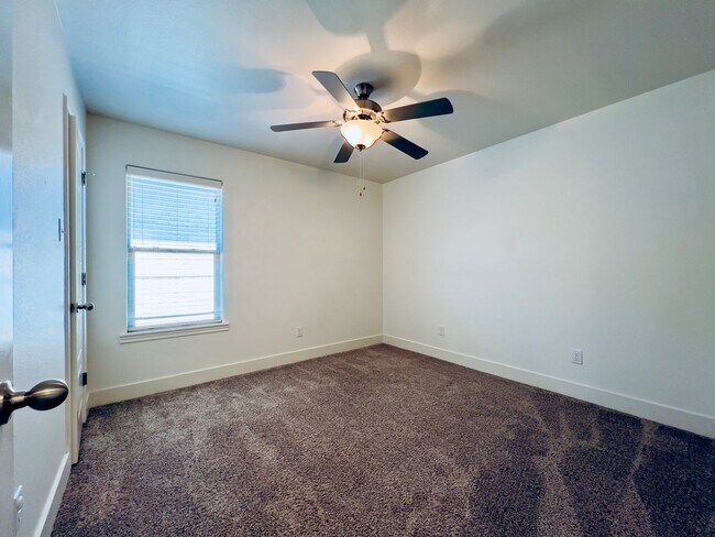 Building Photo - PRE-LEASING FOR AUGUST MOVE-IN: Recently Built 3/2/2 in Cooper ISD