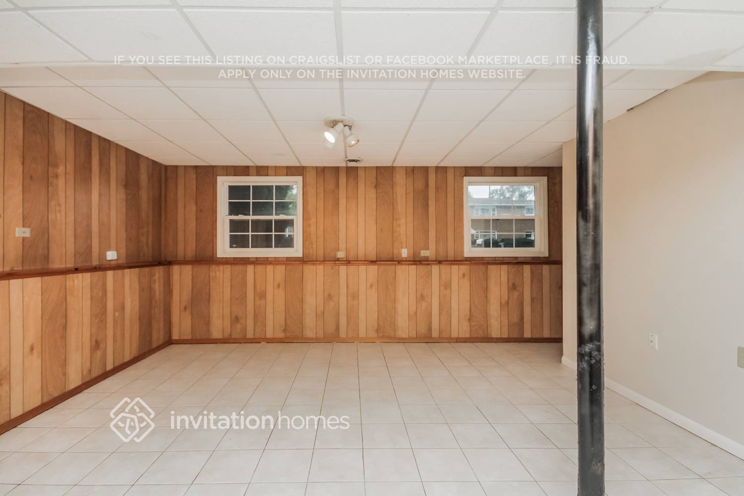 Building Photo - 24106 W Hazelcrest Dr