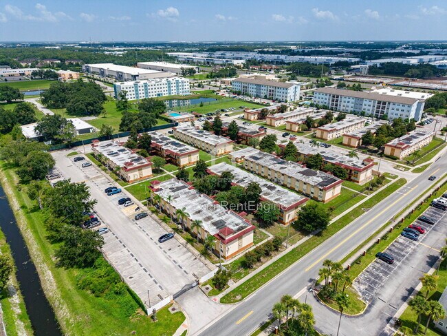 Building Photo - 748 Wyman Ct