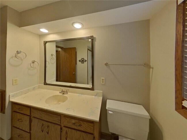 Building Photo - 4905 Independence St