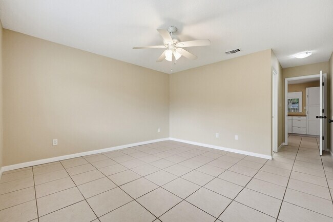 Building Photo - 644 Caribbean Way