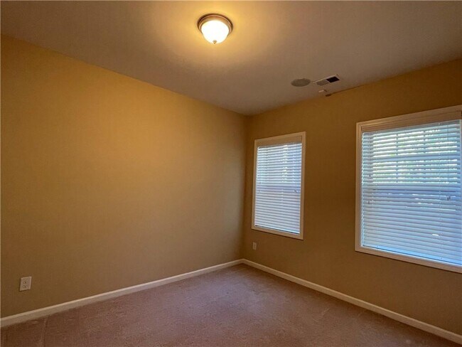 Building Photo - 3393 Twinrose Pl