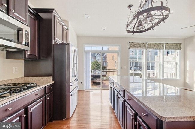 Building Photo - 1443 Occoquan Heights Ct