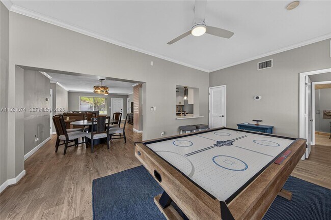 Building Photo - 2161 NE 62nd Ct