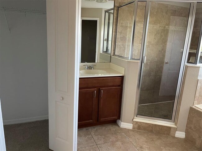 Building Photo - 12016 Deer Path Way