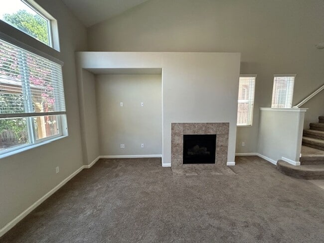 Building Photo - Avalon Gated Community