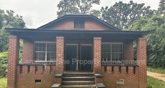Primary Photo - 114 Chestnut St