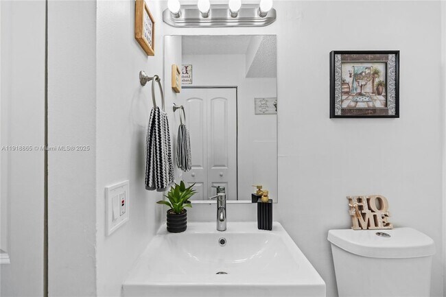 Building Photo - 13412 SW 62nd St