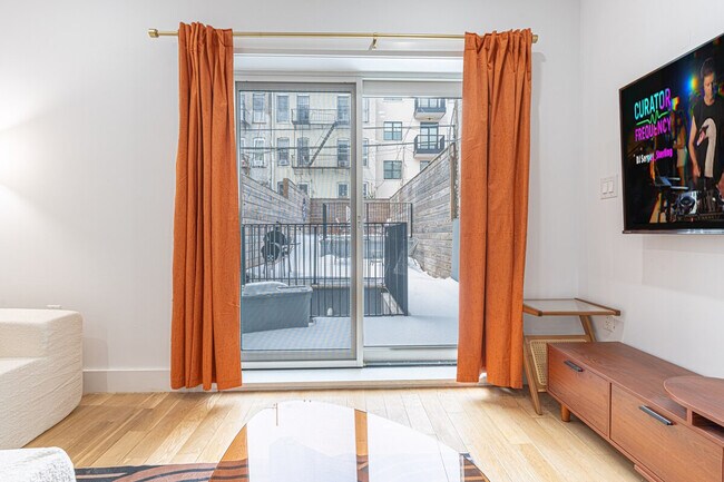 Building Photo - 1255 Decatur St