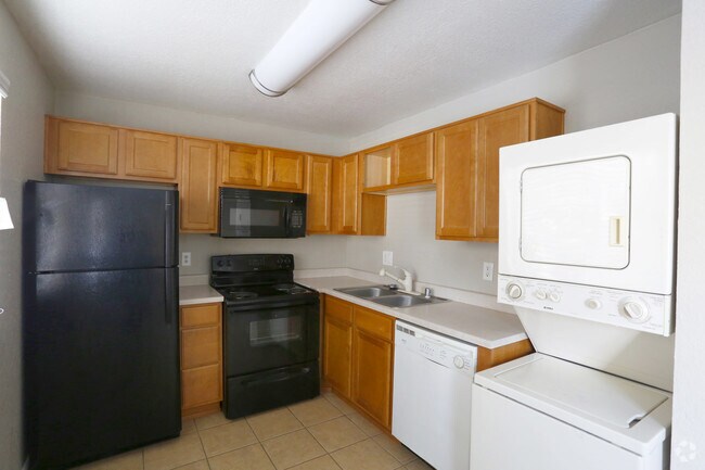 Kitchen - Evergreen on Hayden Lane