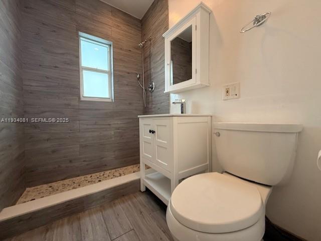 Building Photo - 7207 Bay Dr