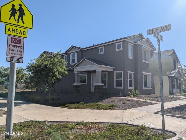 Building Photo - 2207 W Paso Trl
