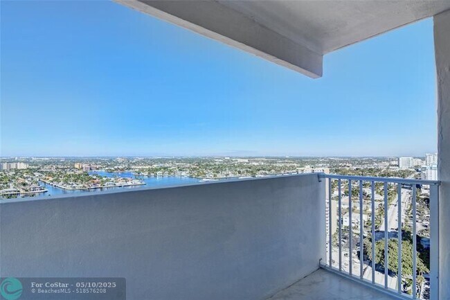Building Photo - 1360 S Ocean Blvd
