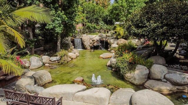 Building Photo - 4338 Redwood Ave