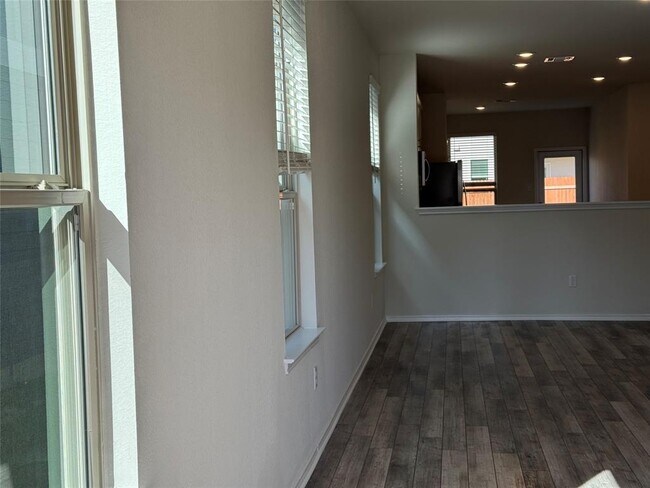 Building Photo - 86 Pacific Loon St