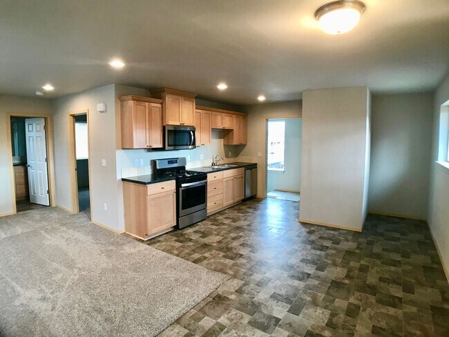 Building Photo - 332-334 SW 12th St