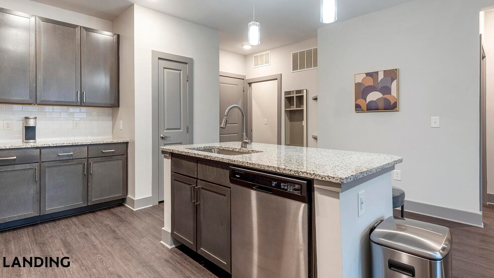 Building Photo - 404 Gallop Ln