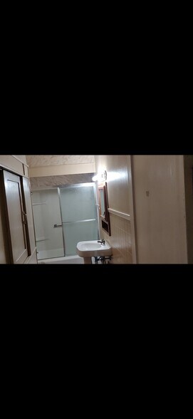 Building Photo - 1723 W 18th St