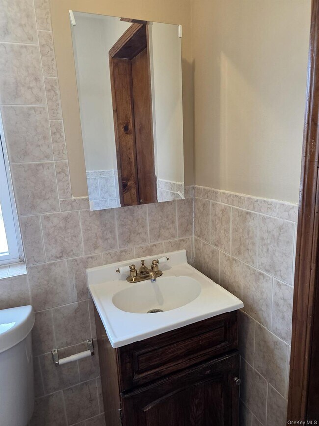 Building Photo - 178-45 145th Rd