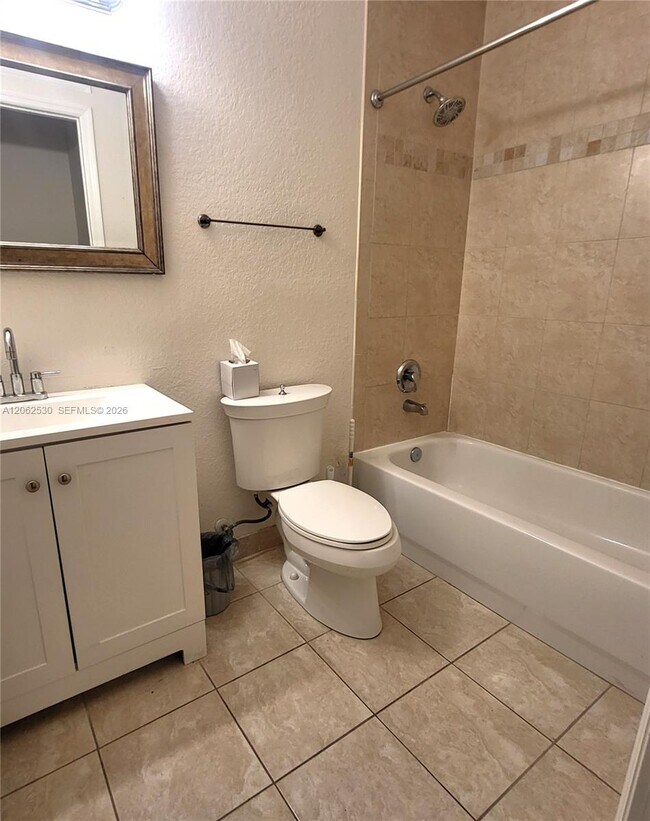 Building Photo - 1650 Presidential Way
